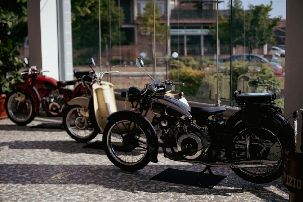 Salone del Mobile e moto d’epoca, il design si rimette in moto